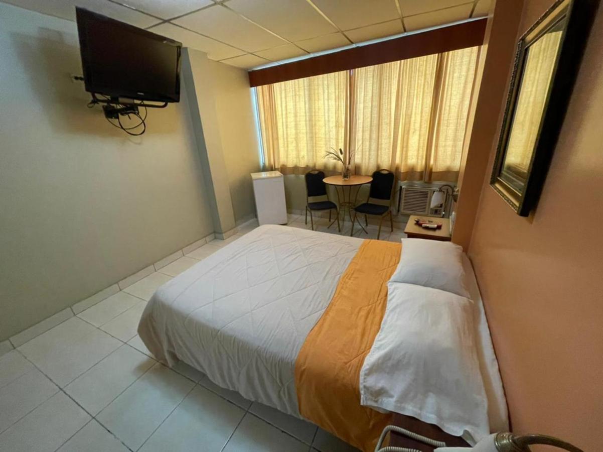 Tropical Inn Hotel Guayaquil Exterior photo