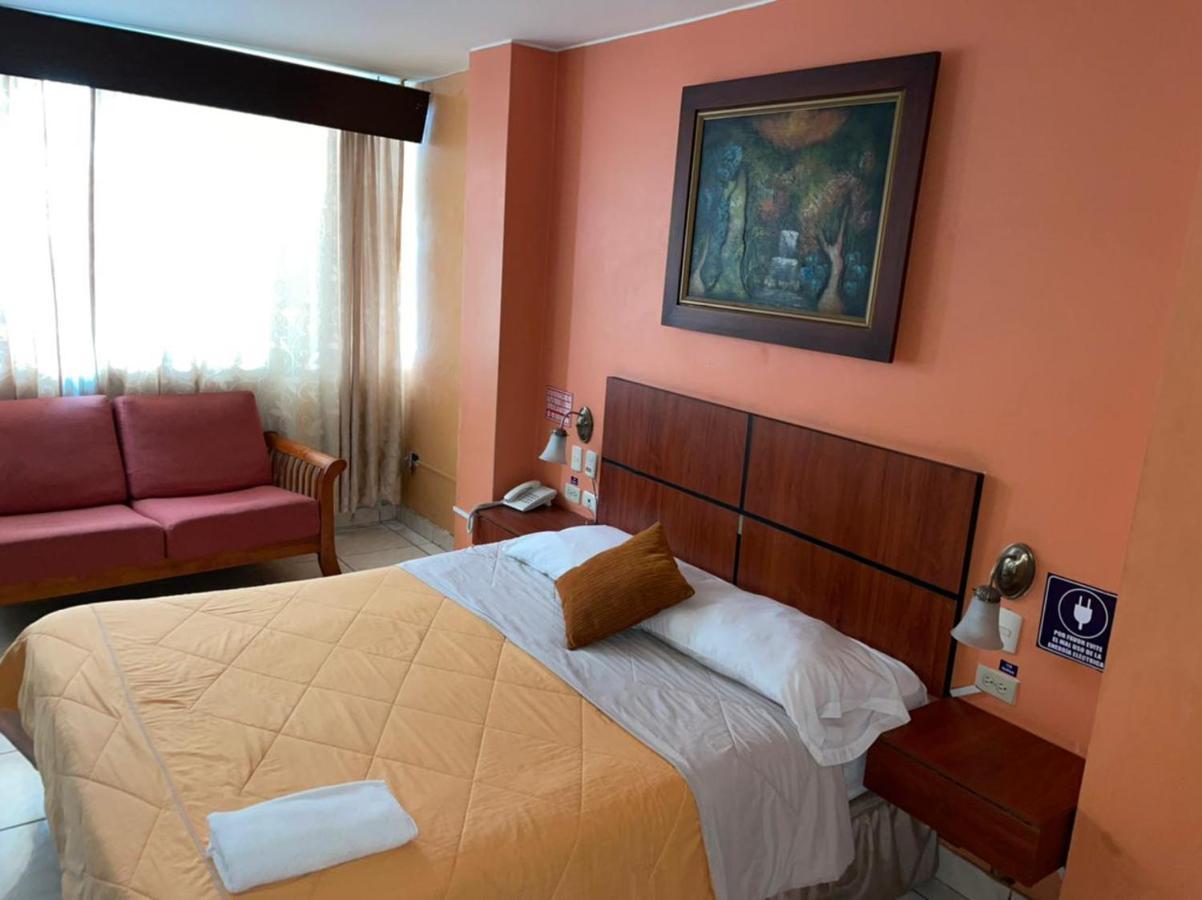 Tropical Inn Hotel Guayaquil Exterior photo