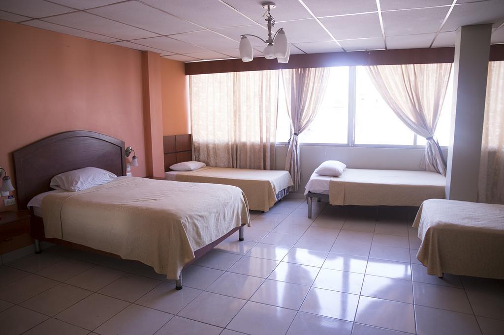 Tropical Inn Hotel Guayaquil Exterior photo