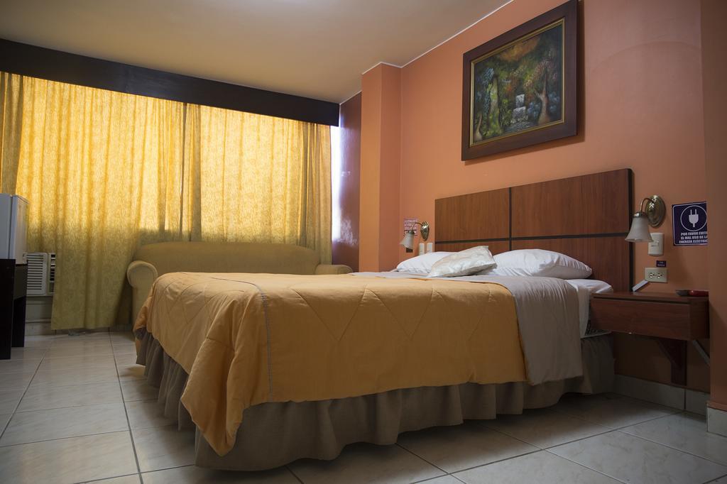 Tropical Inn Hotel Guayaquil Exterior photo